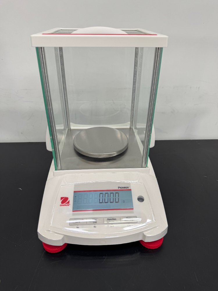 Image of Ohaus Pioneer Analytical Balance
